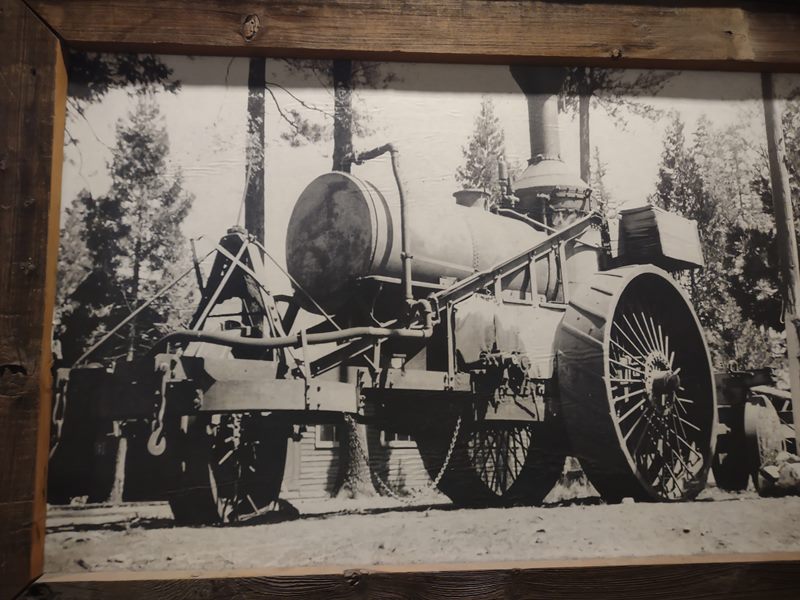 Sugar Pine Smokehouse interior